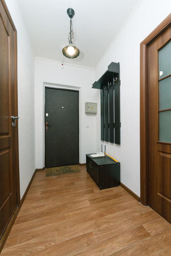 Cozy Apartment On Gmyri 12B Near Metro Poznyaki Kiev Exterior foto